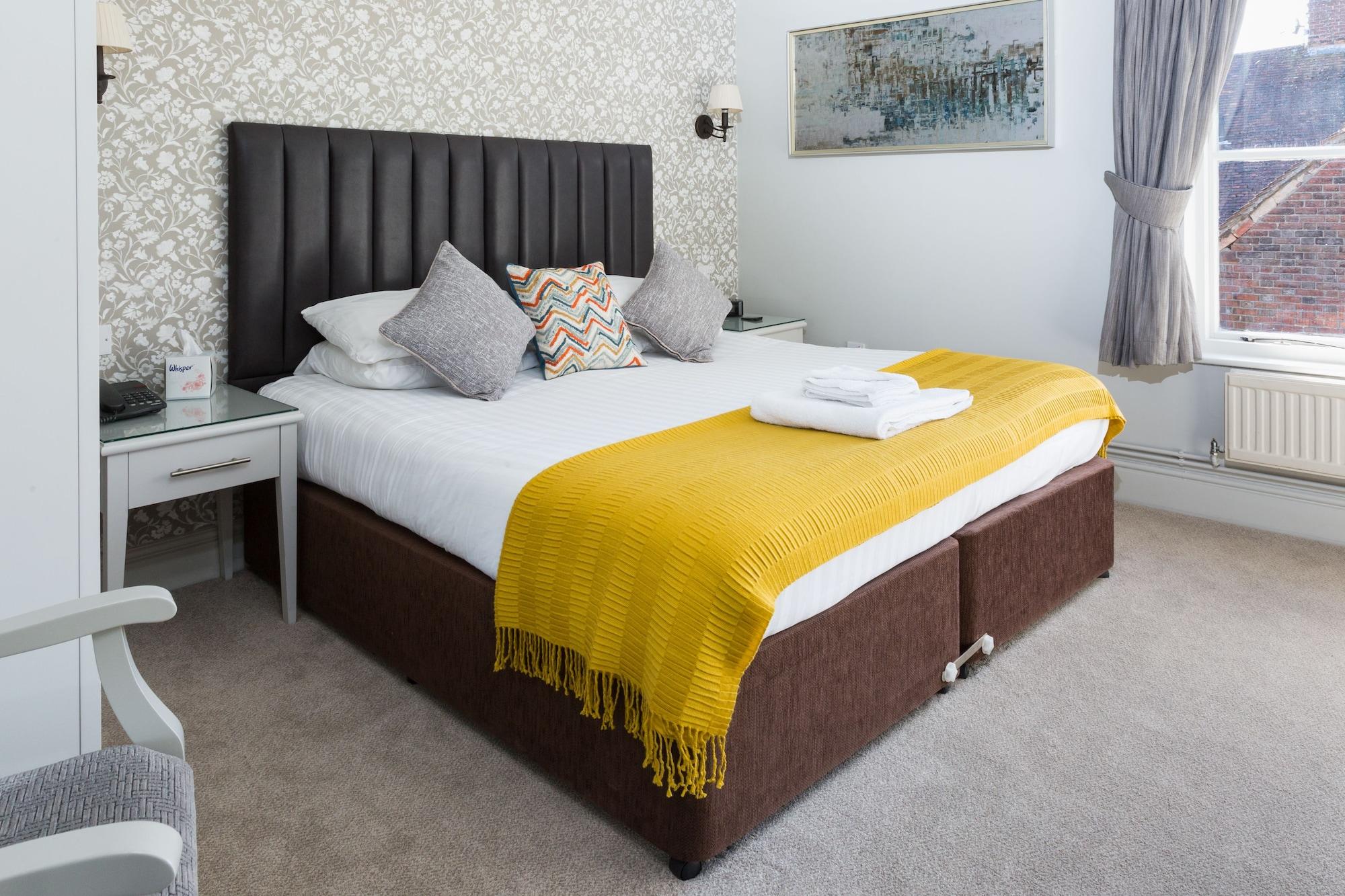 The Dog & Bear Hotel Lenham Kültér fotó